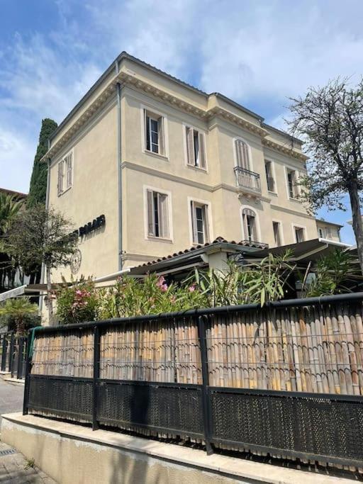 Ancien Hotel Particulier Loue Entier Grasse Exteriör bild